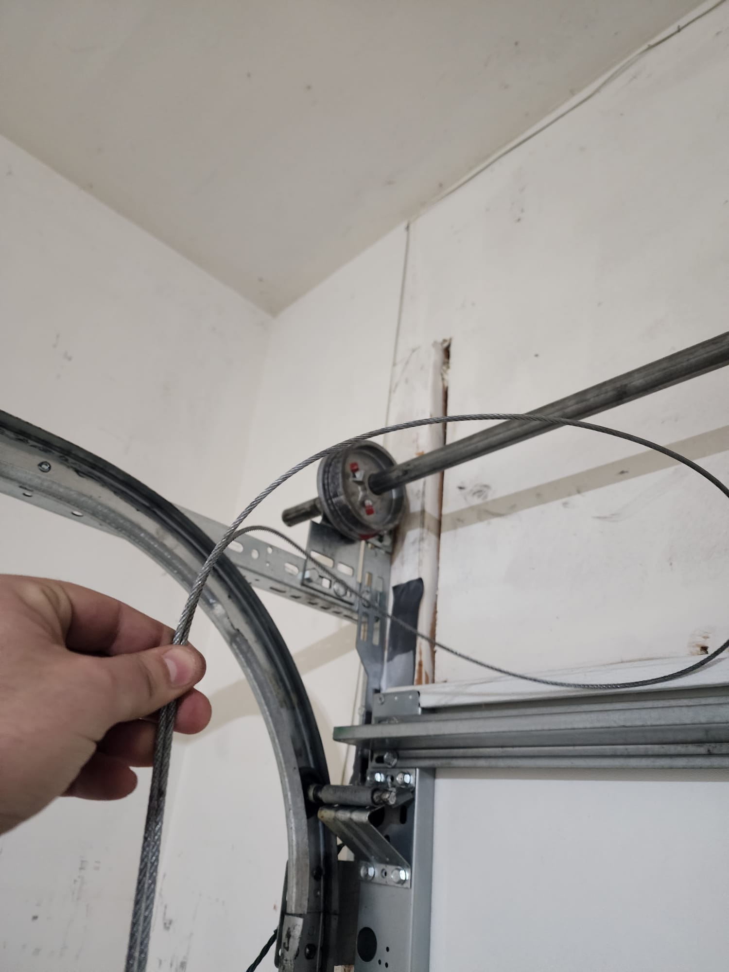 Garage Door Cables Repair Lake County